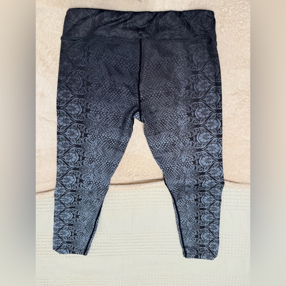Prana Black and Gray Patterned Leggings